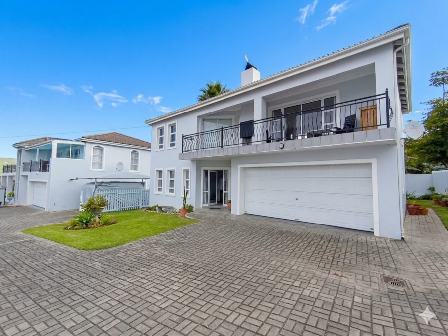 3 Bedroom Property for Sale in Paradise Western Cape